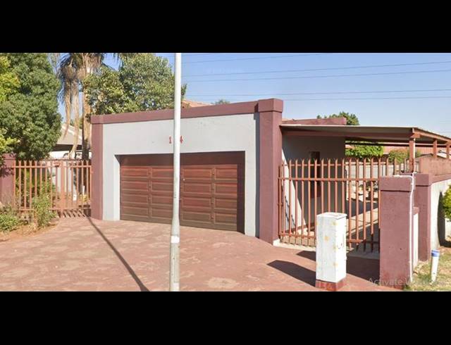 3 BEDROOM HOUSE FOR SALE IN THE ORCHARDS